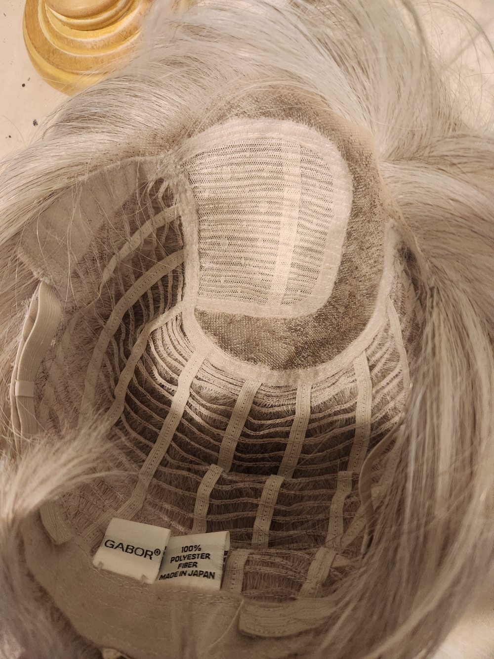Gabor Short Layered Wig in Silver - Picture 6 of 6